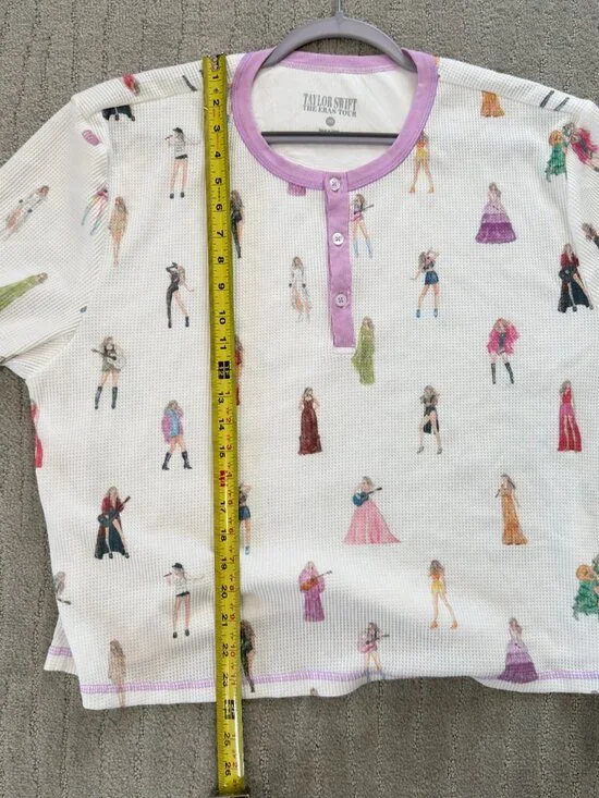 β¨ Taylor Swift The Eras Tour Pajama Set β¨ - Picture 7 of 15